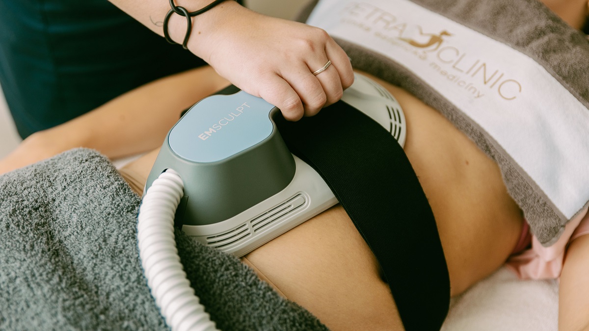 Budujte svaly a spalujte tuky – začněte rok s EMSCULPT